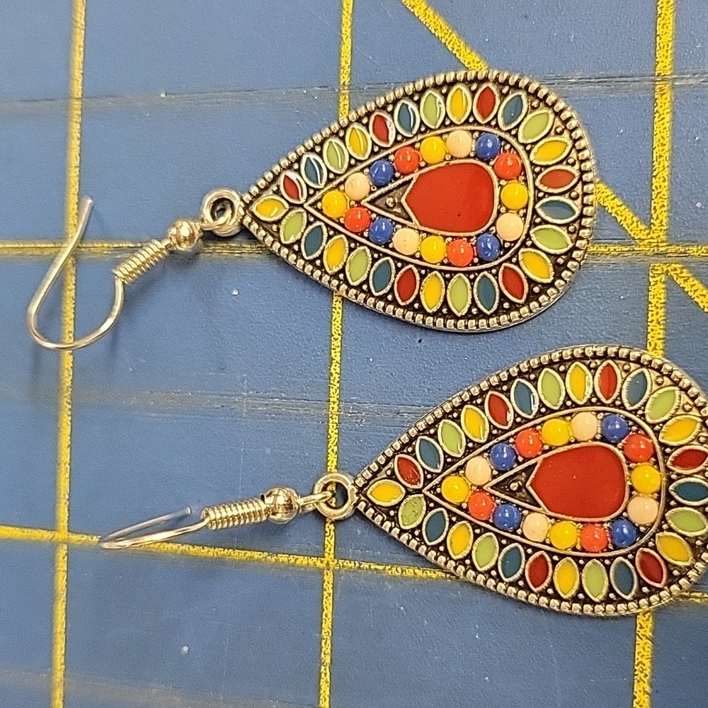 Tear Drop Multi Color Silver Tone Earrings 12$